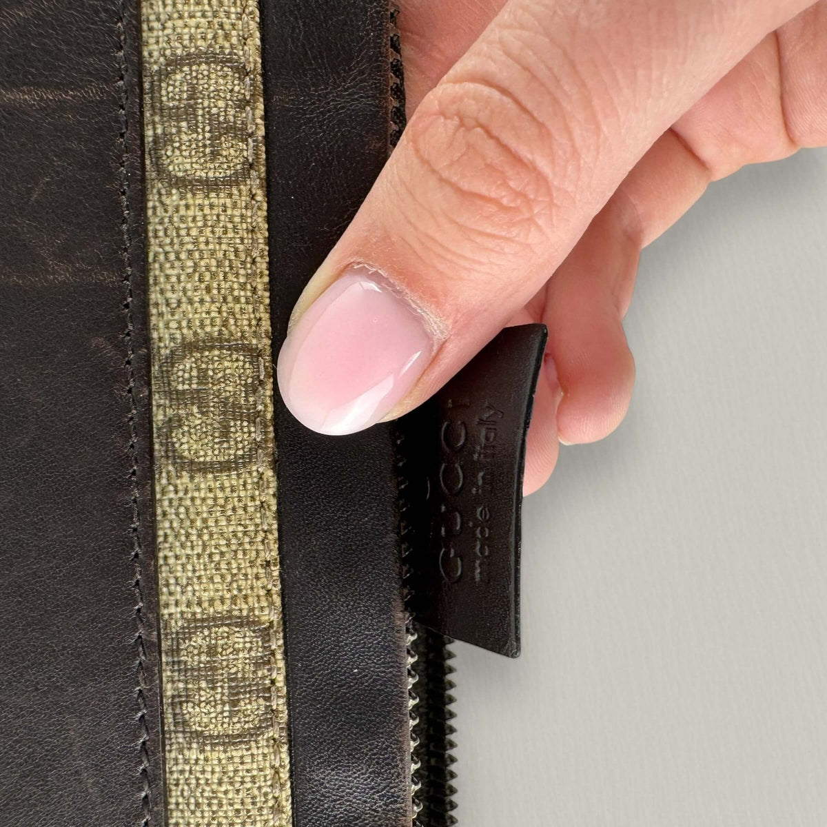Authentic Gucci pouch clutch