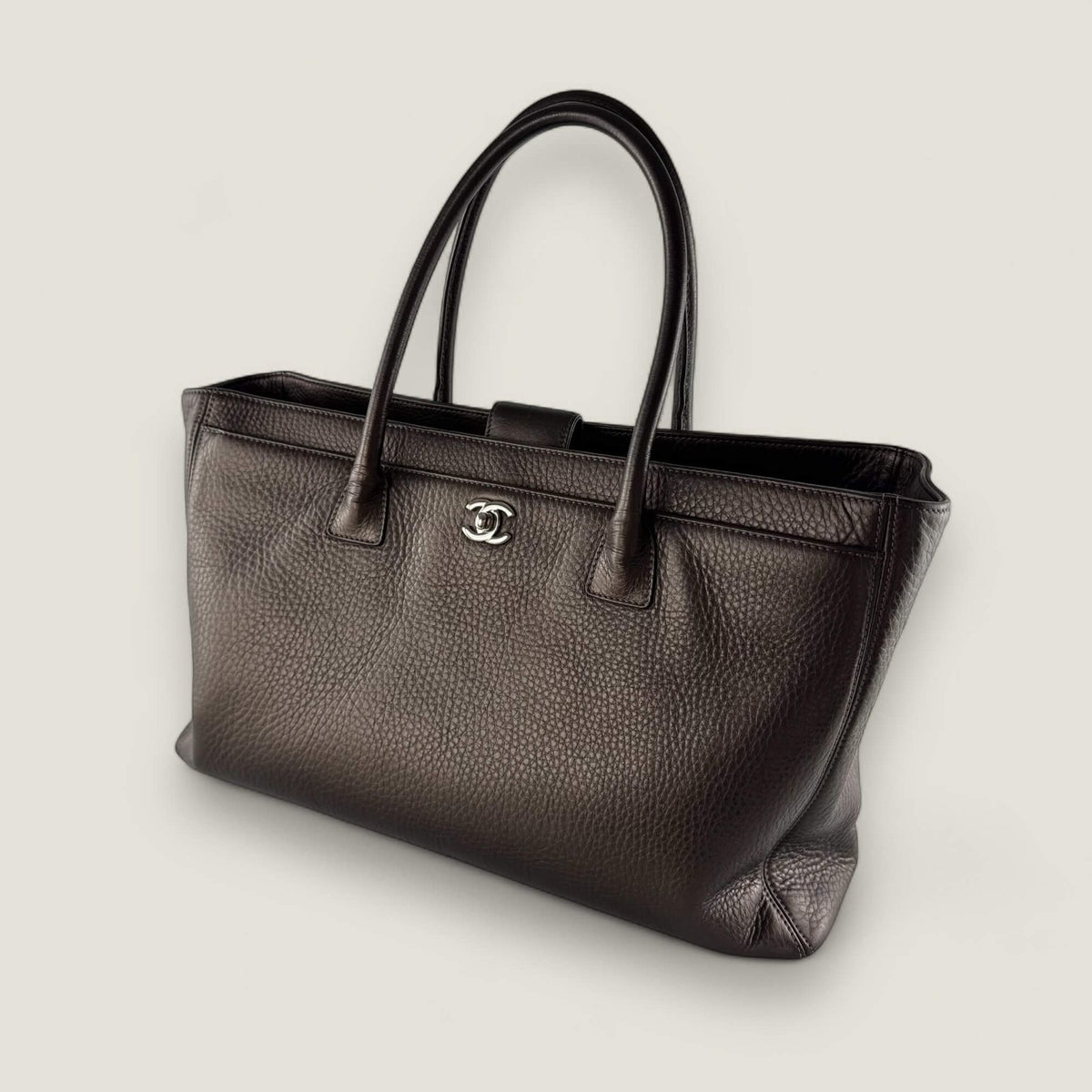 Chanel handbag brown metallic leather soft caviar