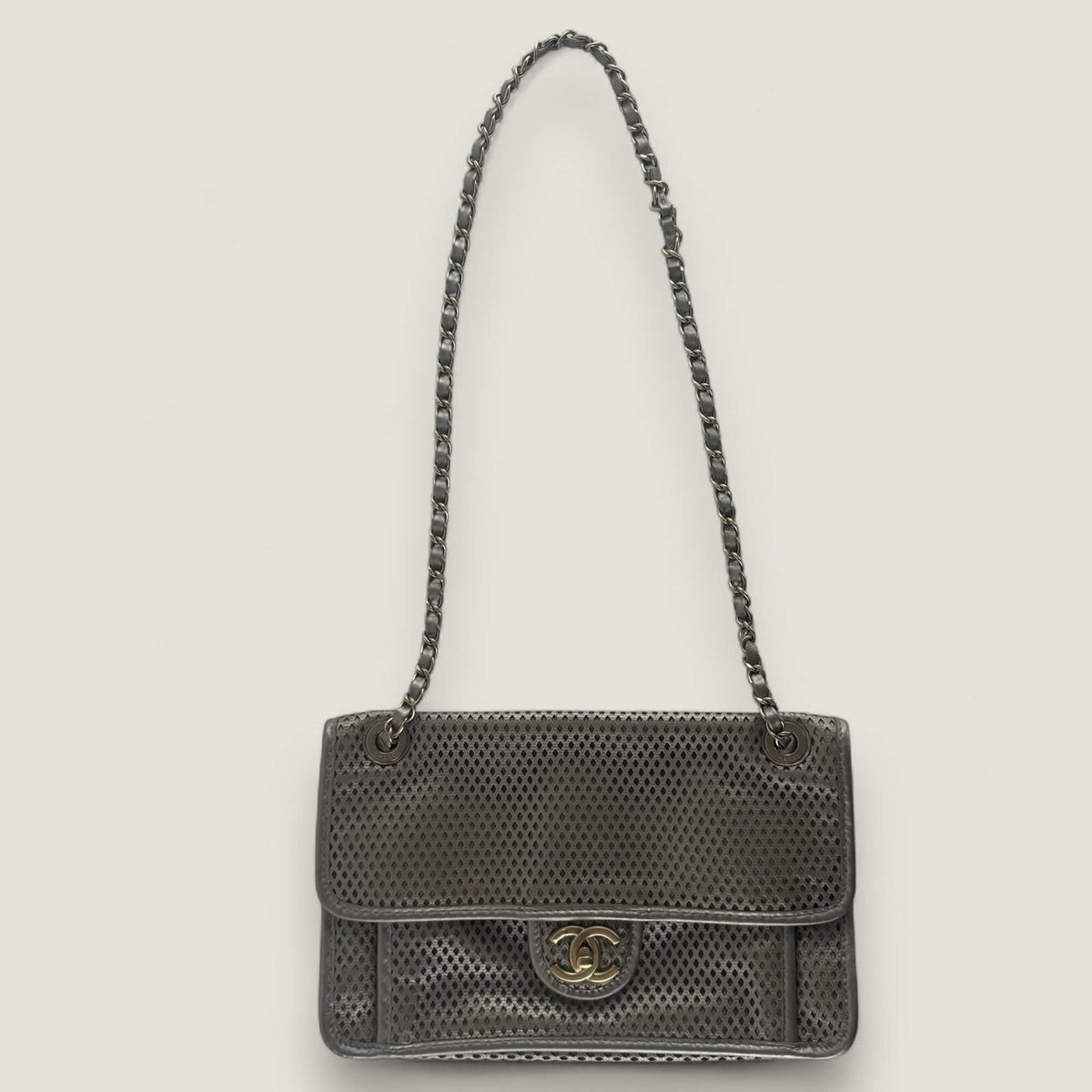 Chanel up in the air flap - pre-owned