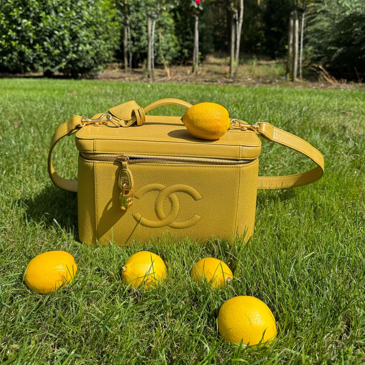 Chanel vintage vanity lemon yellow caviar