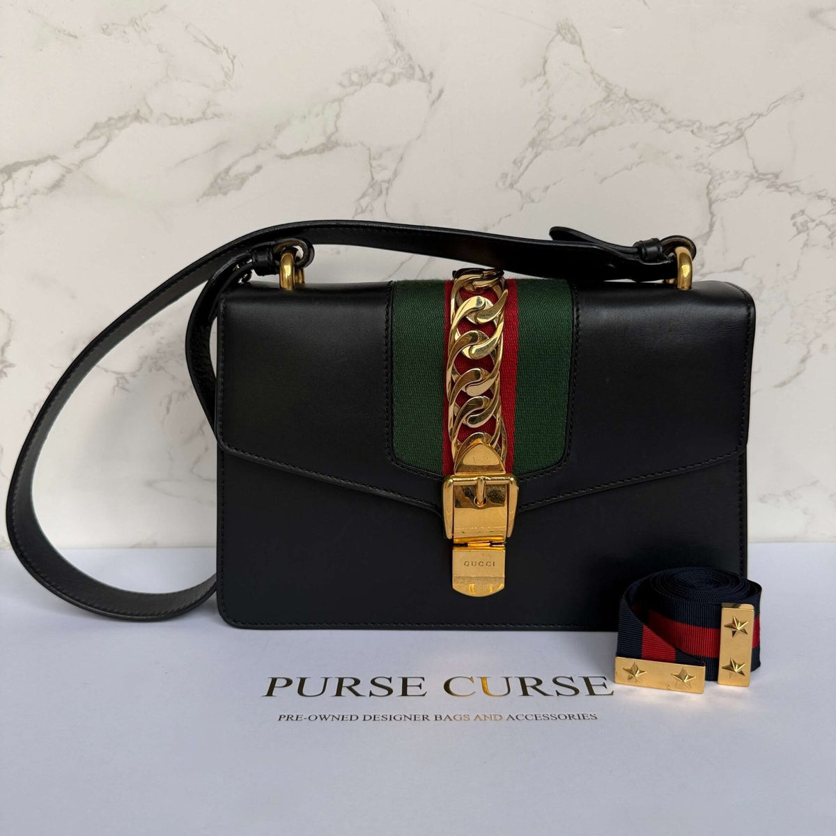 Gucci Small Sylvie in zwart leer