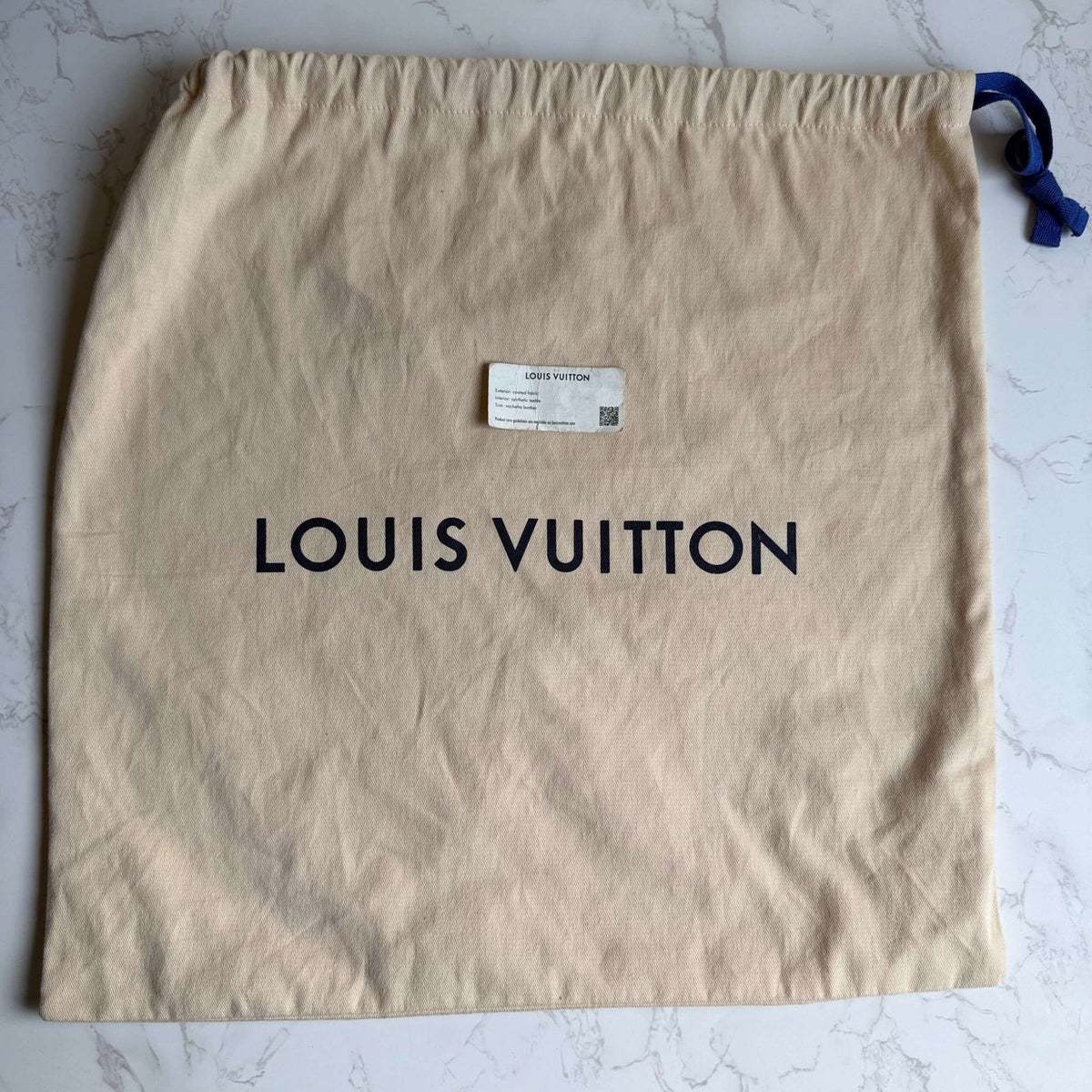 Louis Vuitton Montsouris BB rugzak Entrupy certificaat en dustbag