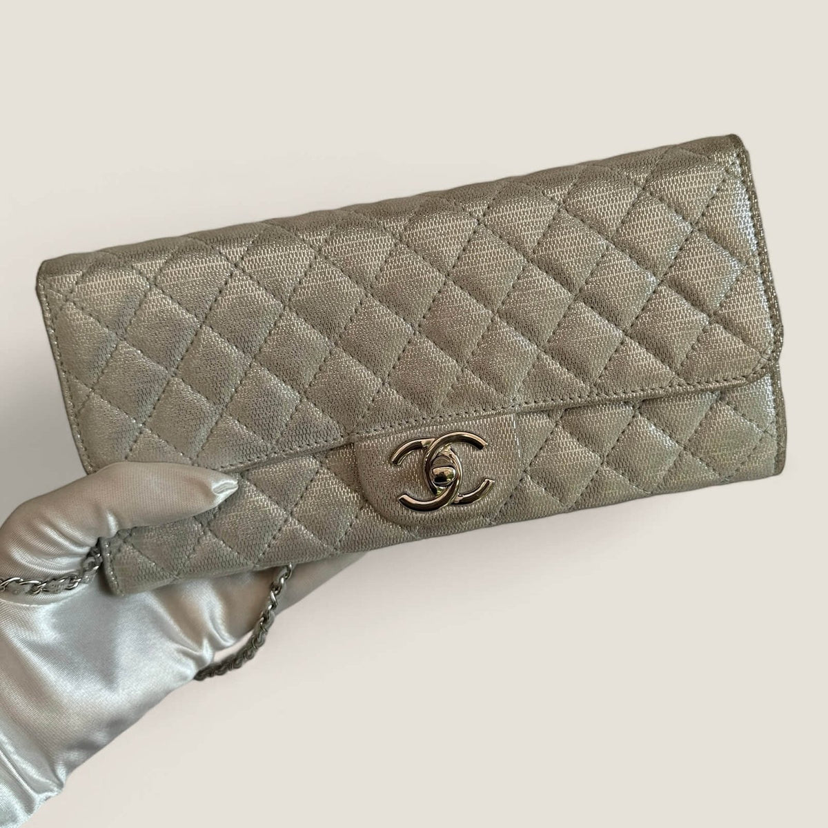 Tweedehands Chanel clutch met ketting