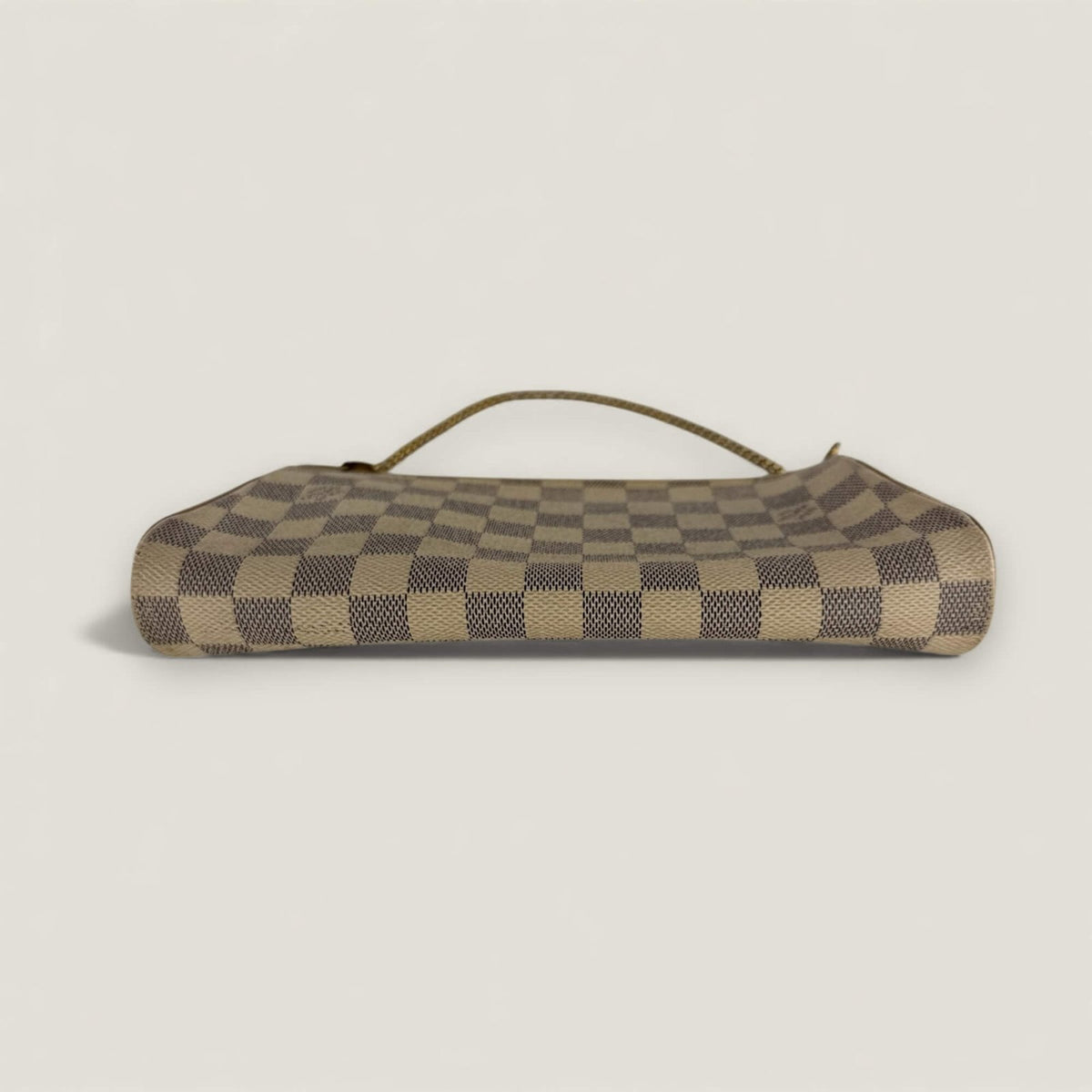 Tweedehands Louis Vuitton Eva onderkant