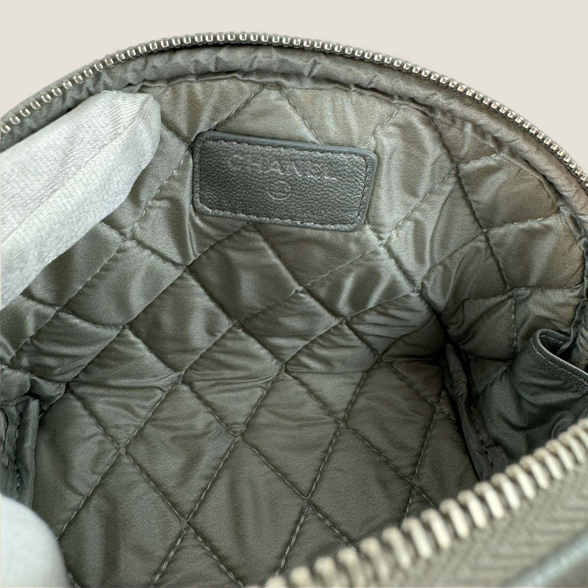 Pre-owned designer accessory make-up bag authentic Chanel