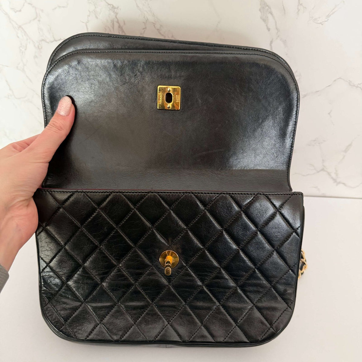 Vintage Chanel shoulder bag black