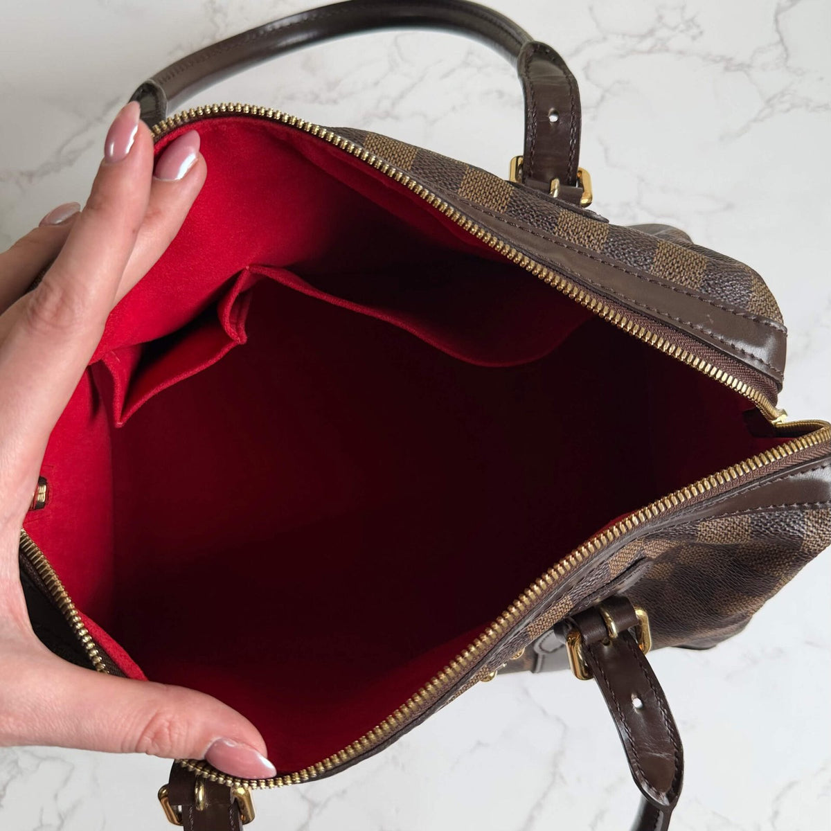 authentieke Louis Vuitton Berkeley damier ebene binnenkant rood interieur