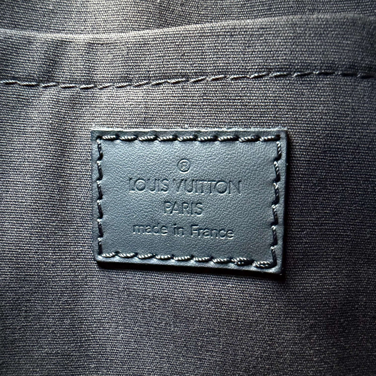 Binnenkant authentieke Louis Vuitton Matsy schoudertas zwart