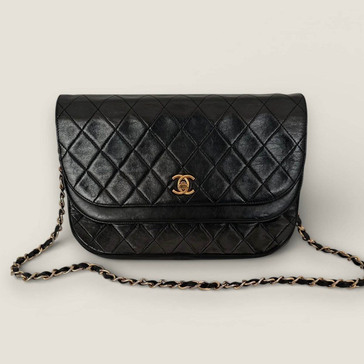 Chanel double flap half moon black - pre-owned