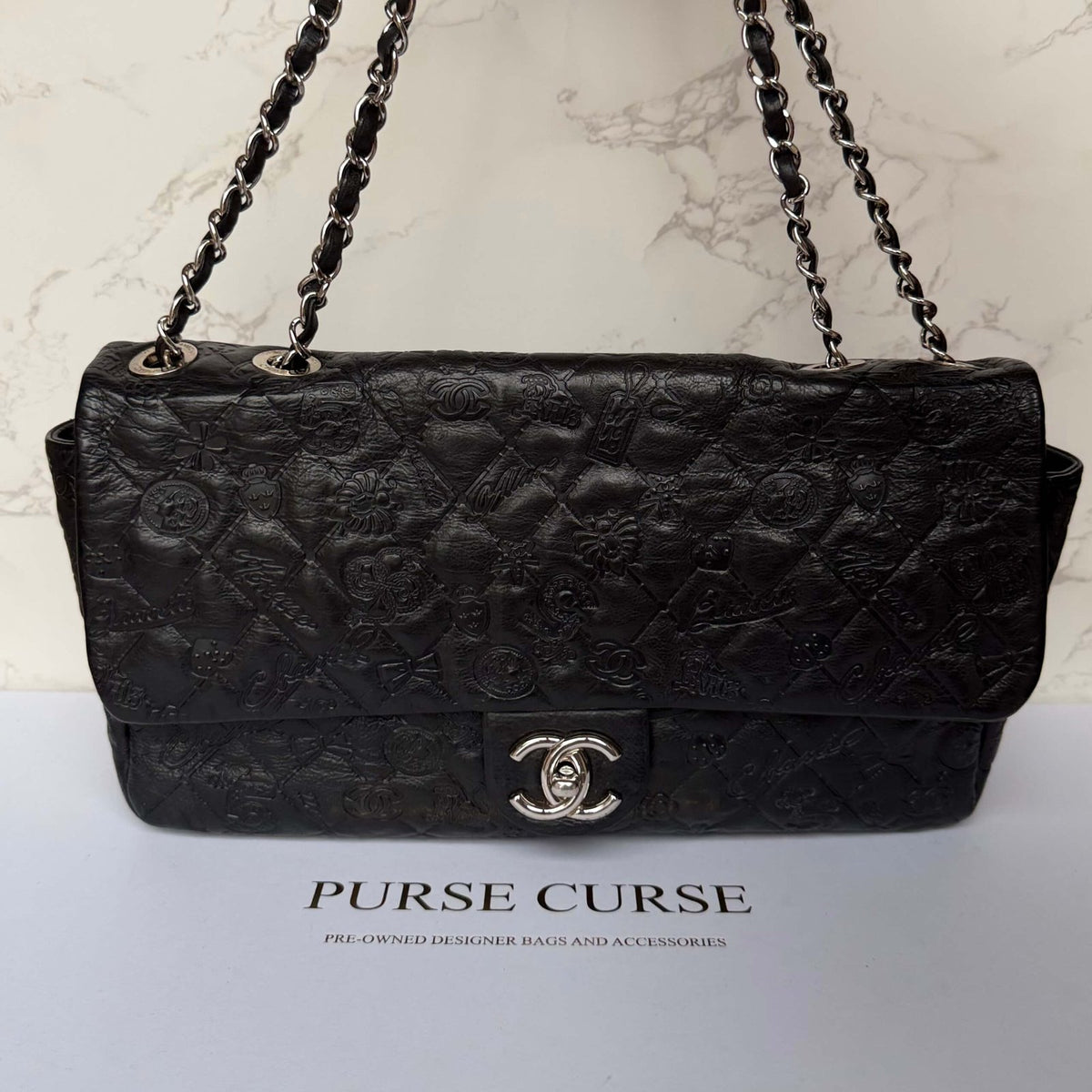 Chanel jumbo lucky symbols schoudertas front view