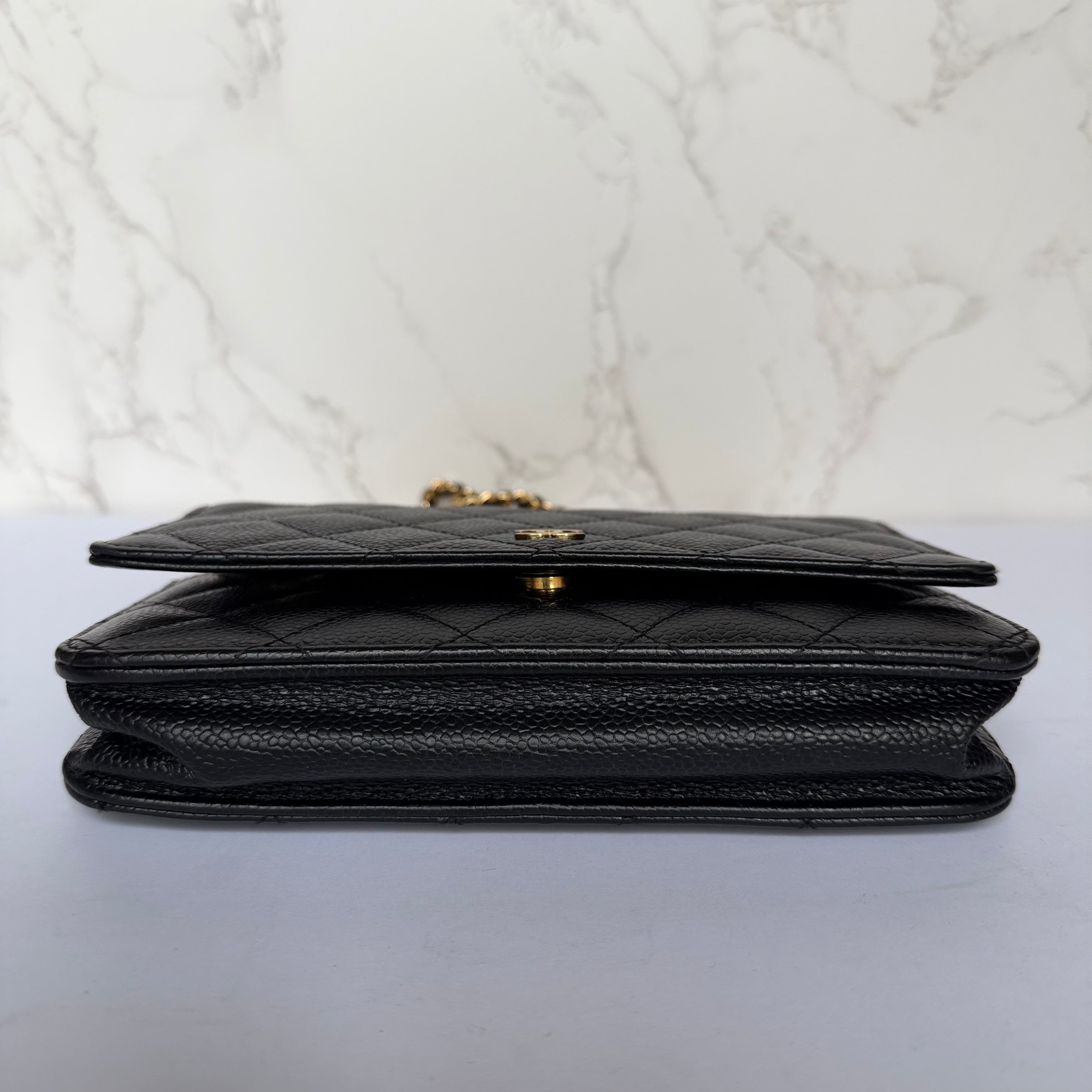 Chanel WOC goudkleurige hardware