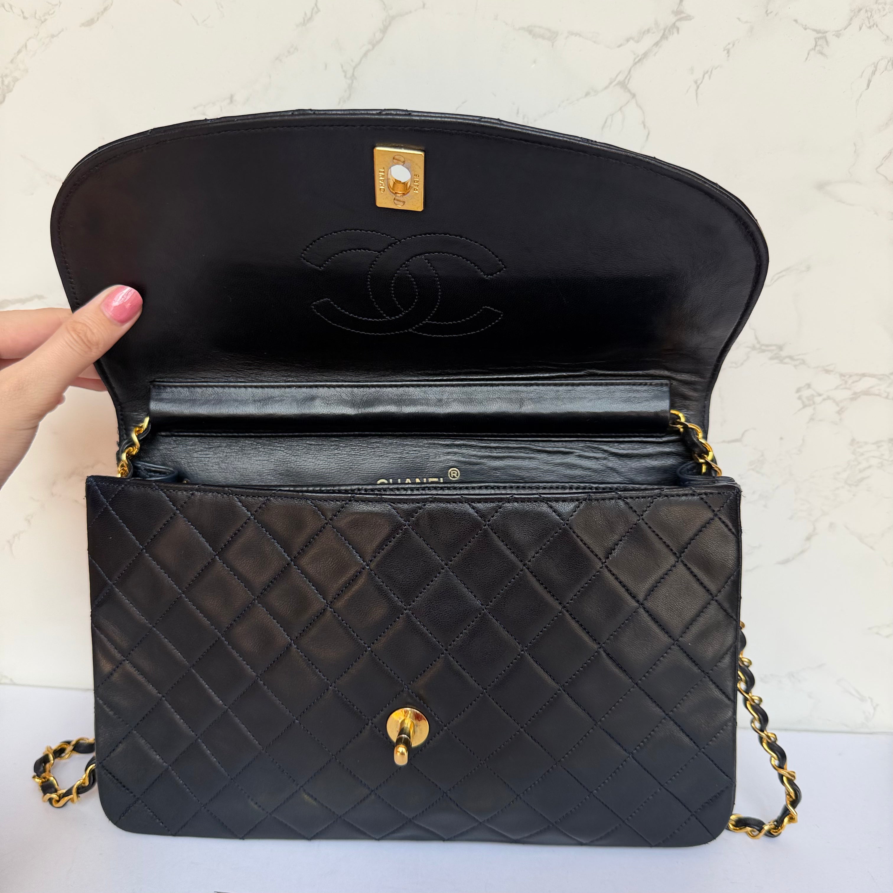 Chanel vintage matelasse navy lamsleer single flap