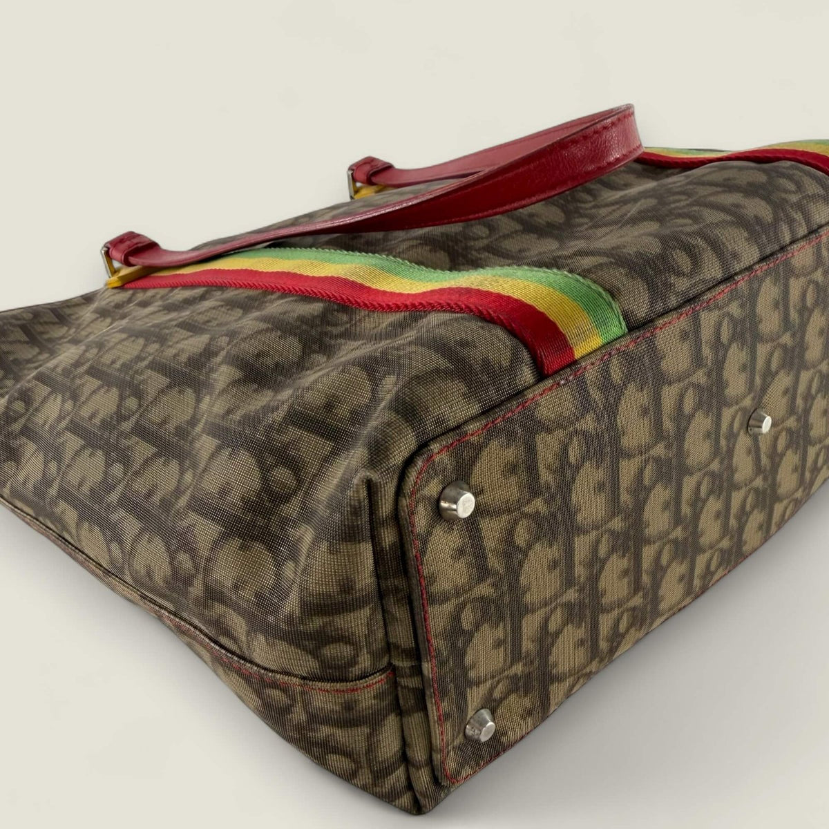 Dior Rasta tote met Rasta strepen en Trotter motief