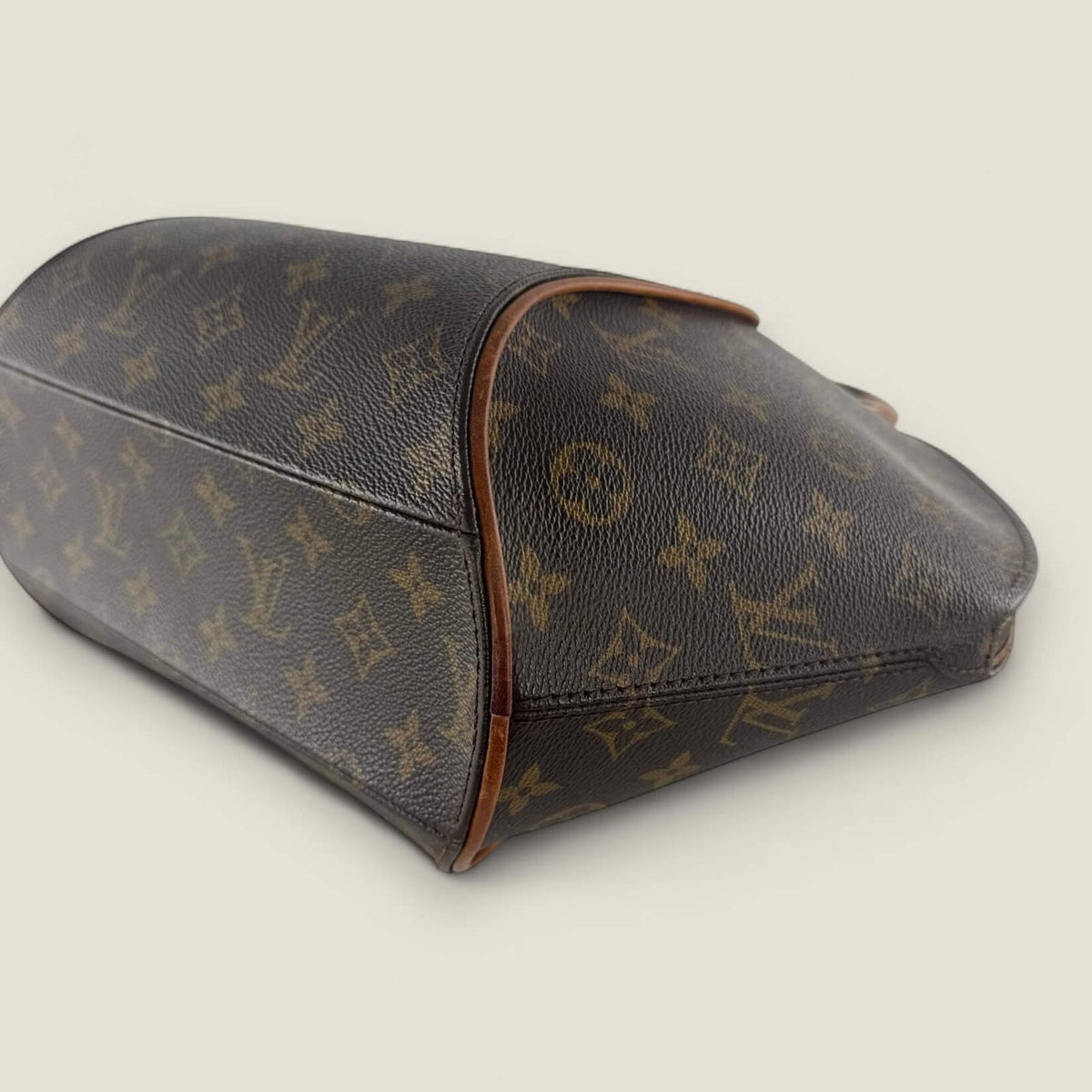 Gebruikerssporen tweedehands Louis Vuitton tas
