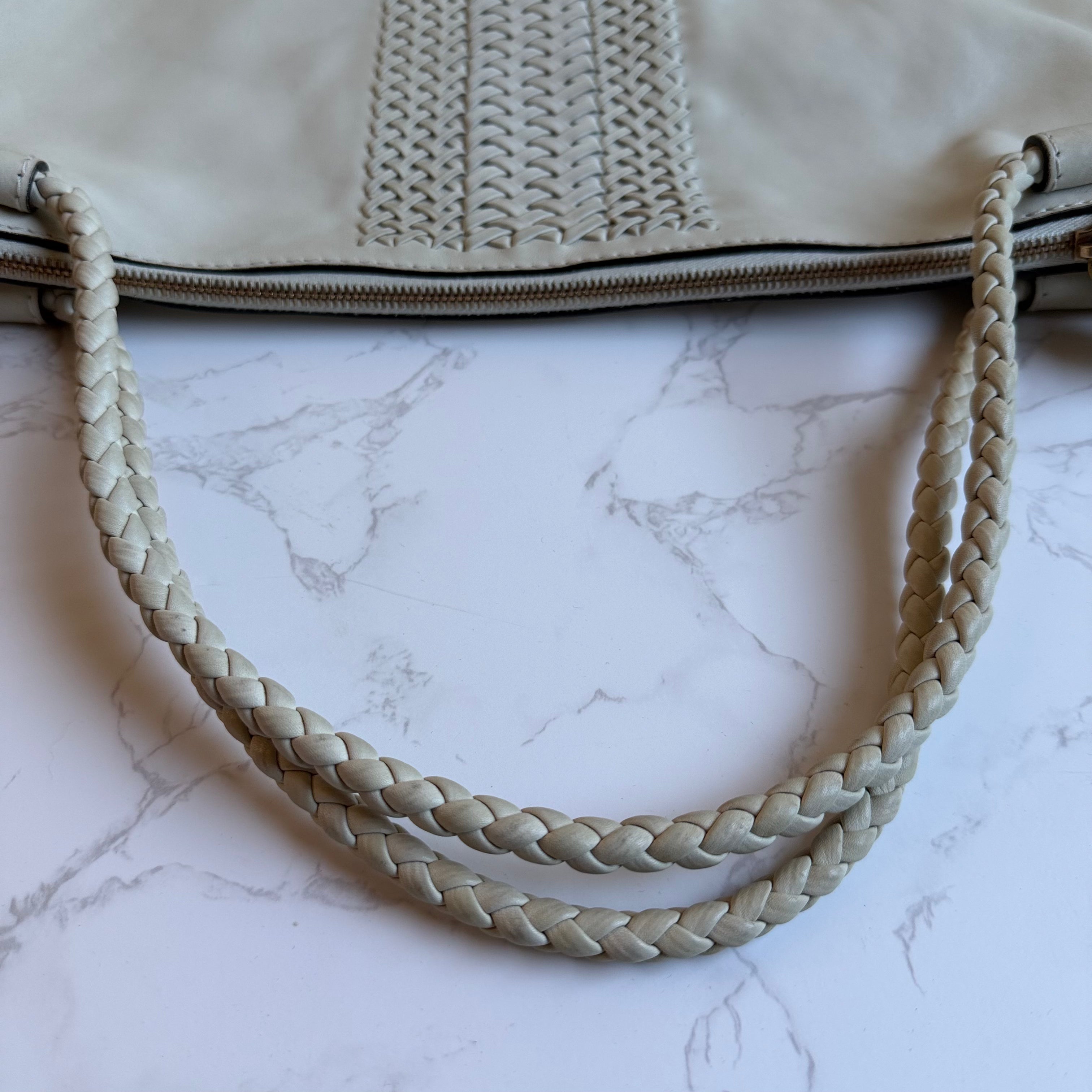 Gucci gevlochten leren handvatten beige tote