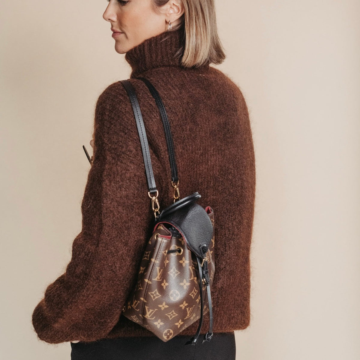 Louis Vuitton Montsouris BB monogram rugzak gedragen