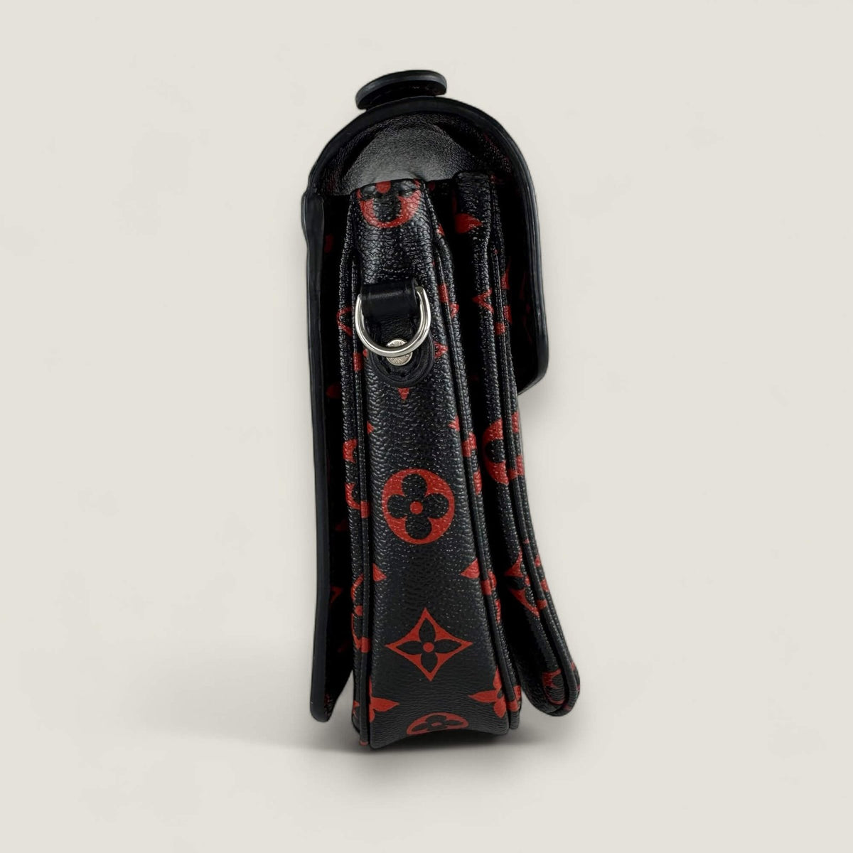 Louis Vuitton Pochette Métis Infrarouge side with red monogram print