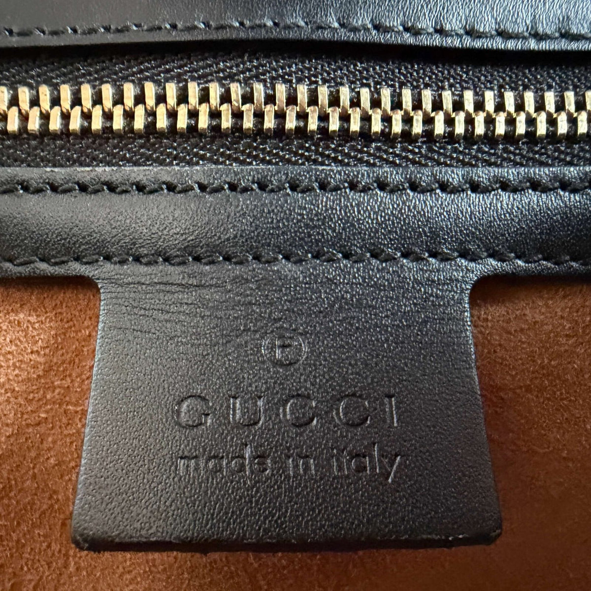 Gucci small Sylvie zwart leer