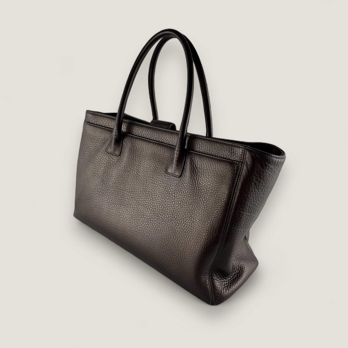 Pre-owned Chanel handbag brown leather