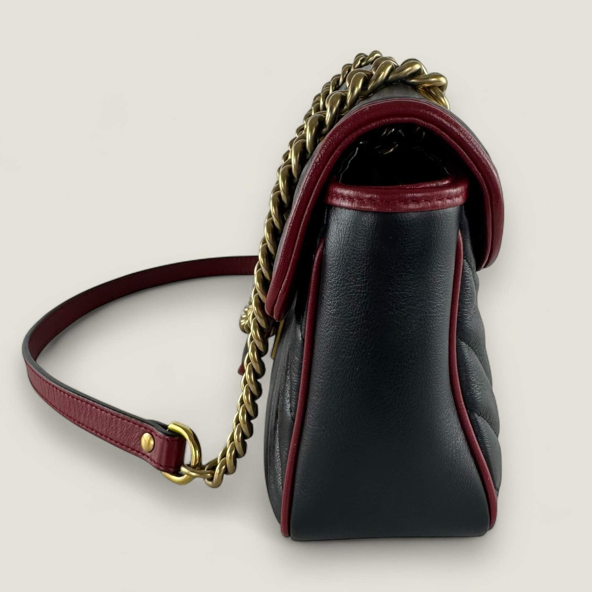 Pre-owned Gucci bag side