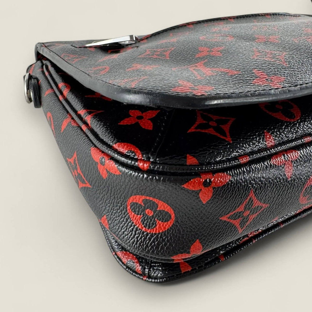 Pre-owned designer bag Louis Vuitton