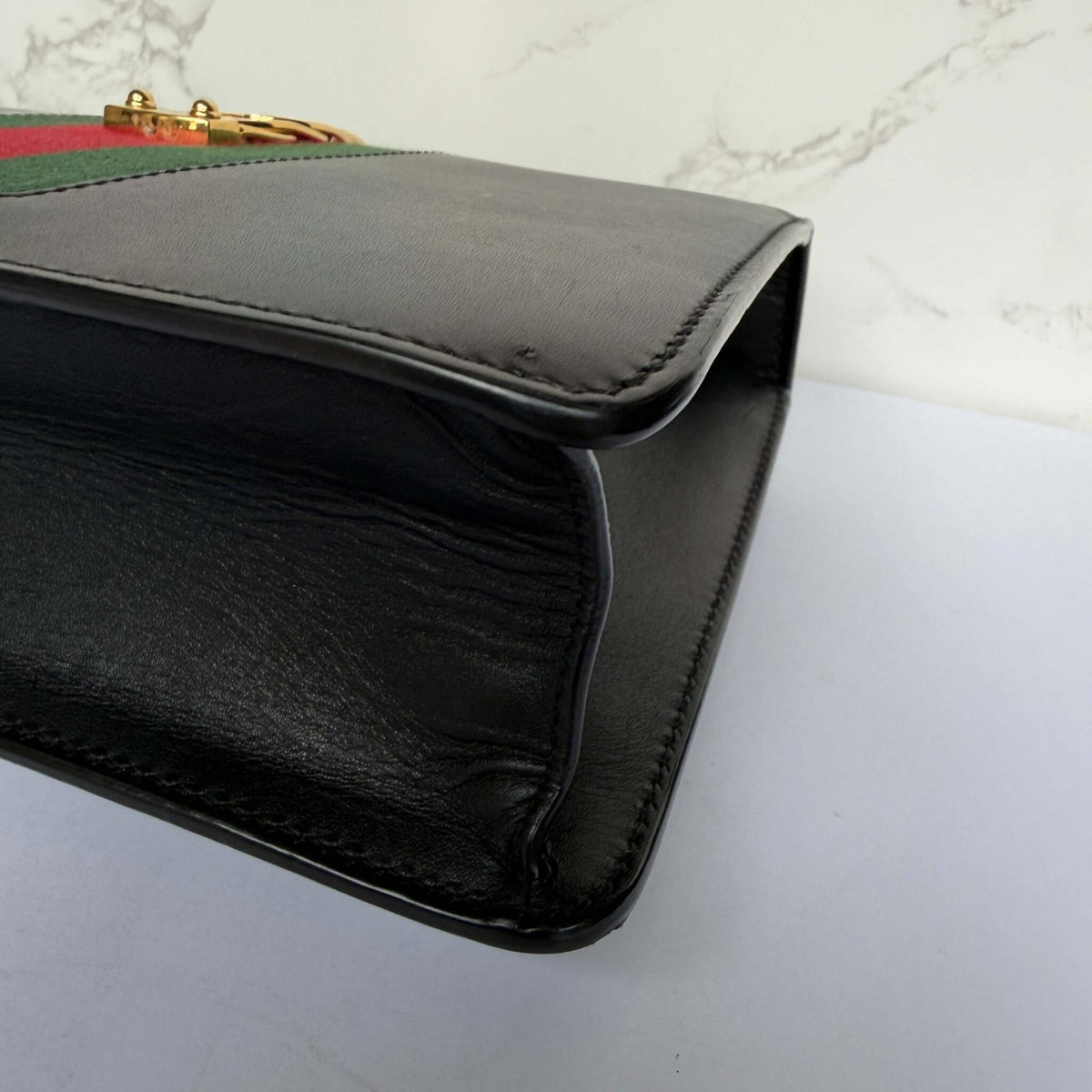 gebruikerssporen pre-owned Gucci tas