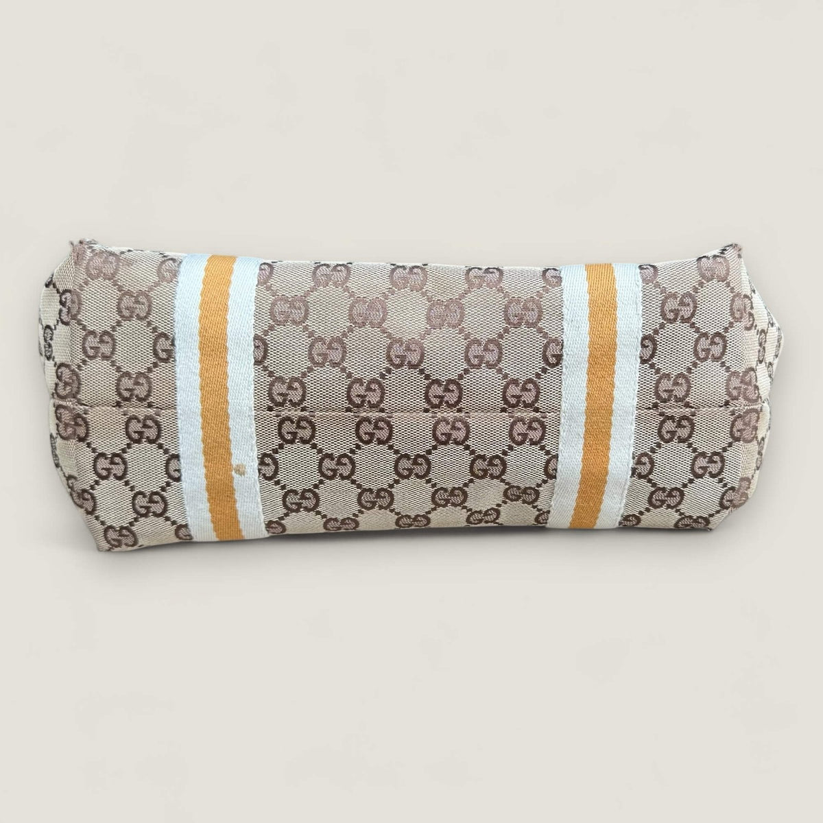 onderkant authentieke Gucci Sherry tote