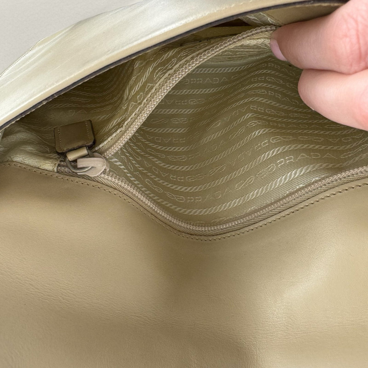 Prada vintage Cleo